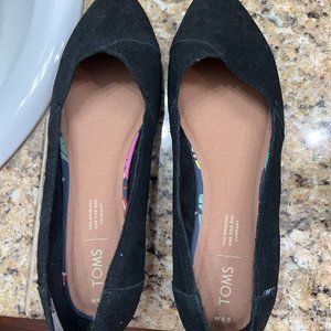 TOMS black flats